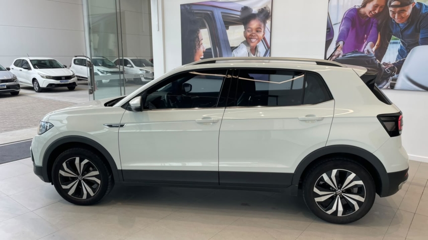 Volkswagen T-Cross 1.4 250 Tsi Total Flex Highline Automatico 4P 2024 3