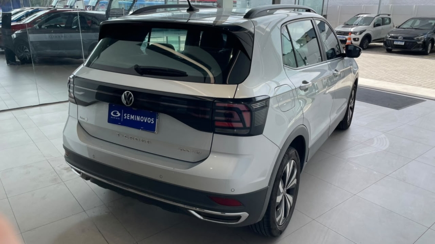 volkswagen t-cross 1.0 200 tsi total flex comfortline automatico 4p 20224