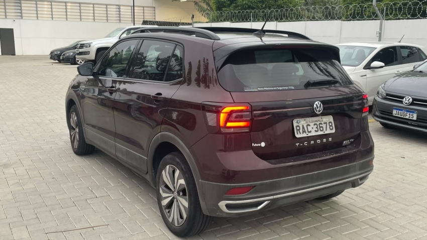 volkswagen t-cross 1.0 200 tsi total flex comfortline automatico 4p 20203