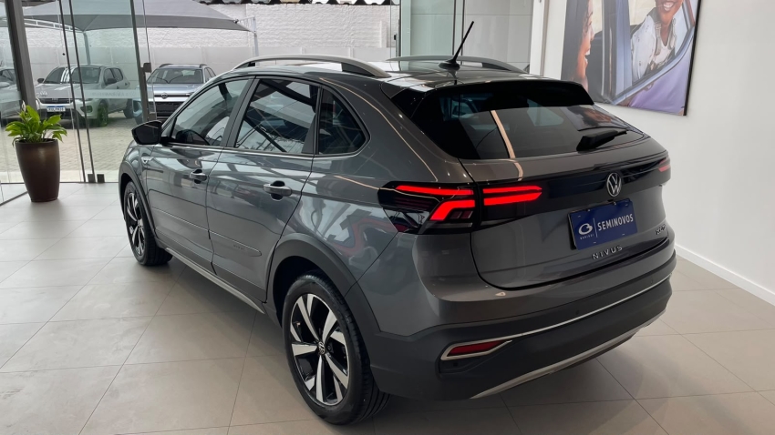 volkswagen nivus 1.0 200 tsi total flex highline automatico 4p 20243