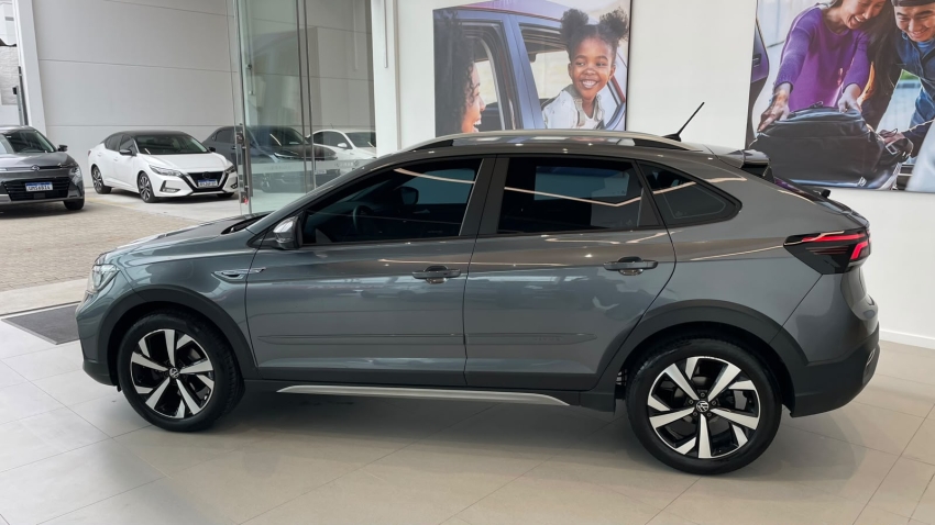 volkswagen nivus 1.0 200 tsi total flex highline automatico 4p 20242
