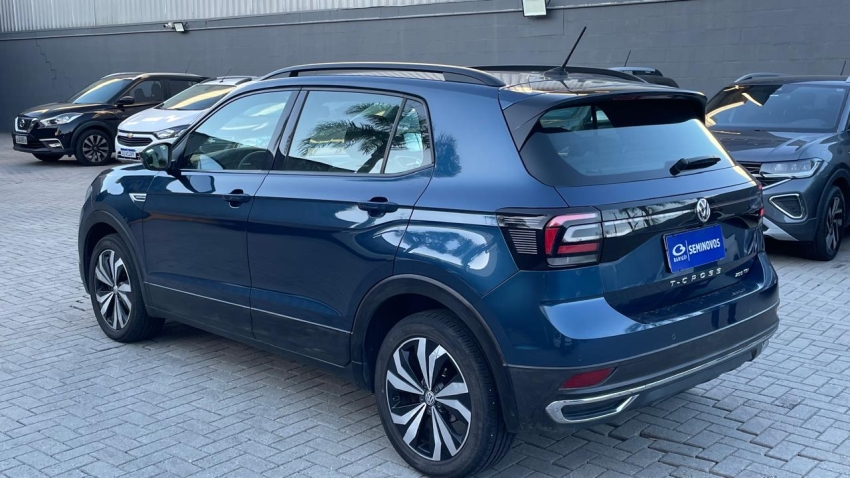 volkswagen t-cross 1.0 200 tsi total flex comfortline automatico 5p 20203