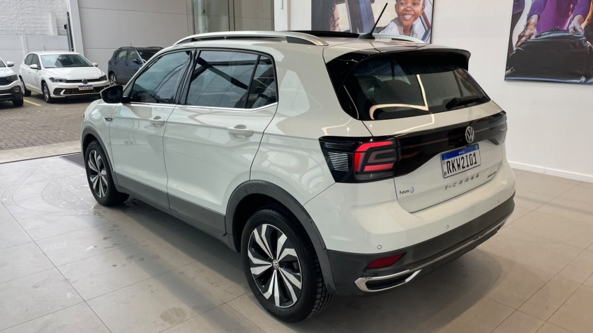 volkswagen t-cross 1.4 250 tsi total flex highline automatico 4p 20212