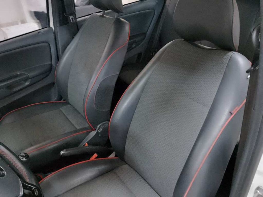 volkswagen fox rock in rio 1.6 8v flex 20168
