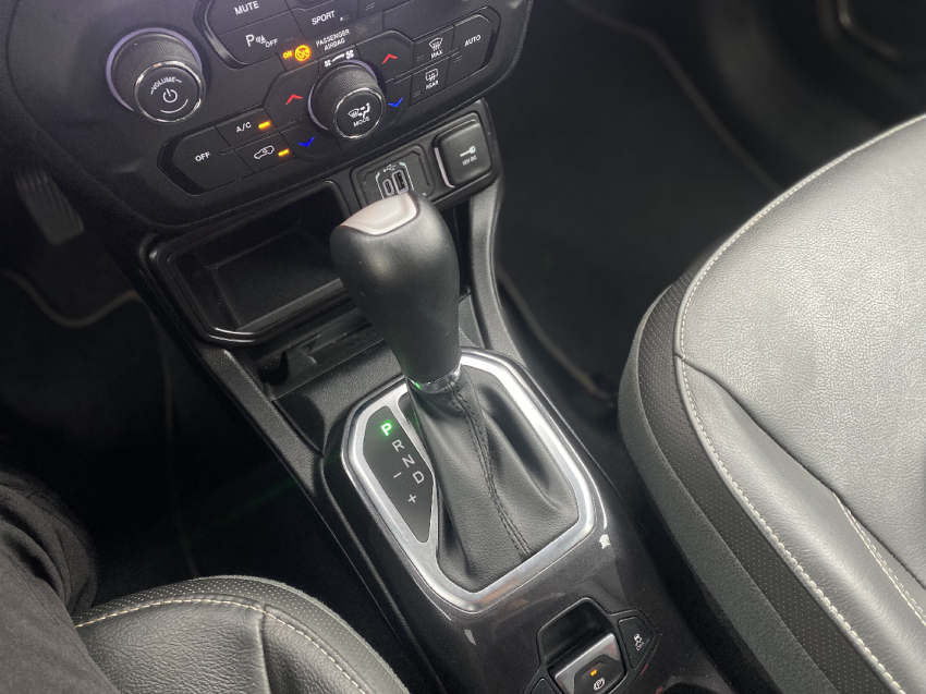 jeep renegade 1.3 t270 turbo flex longitude at6 2024
