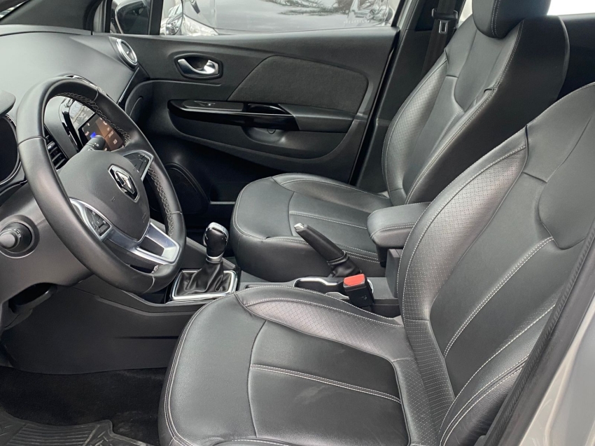 renault captur 1.3 tce flex intense x-tronic 5p automatico 2023