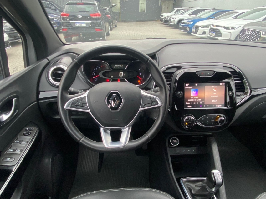 renault captur 1.3 tce flex intense x-tronic 5p automatico 2023