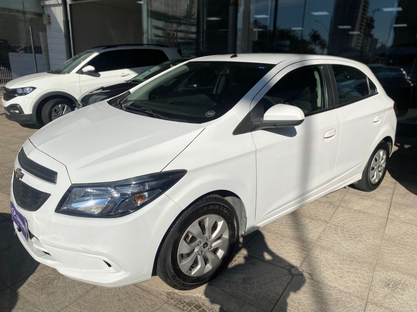 chevrolet onix 1.0 mpfi joy 8v flex 4p manual 5p 2019