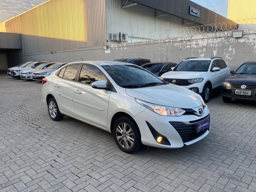 toyota yaris 1.5 16v flex sedan xl multidrive 5p automatico 2019