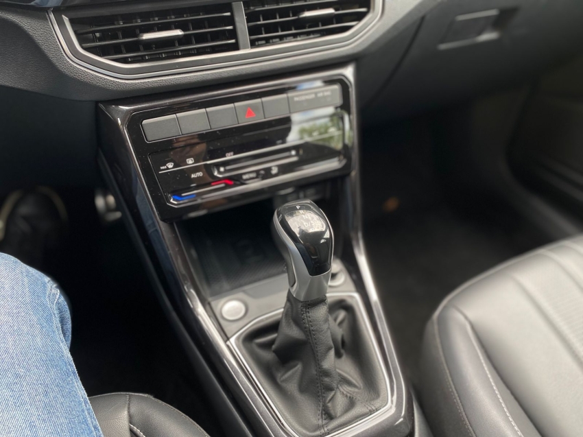 volkswagen t-cross 1.4 250 tsi total flex highline automatico 5p 202512