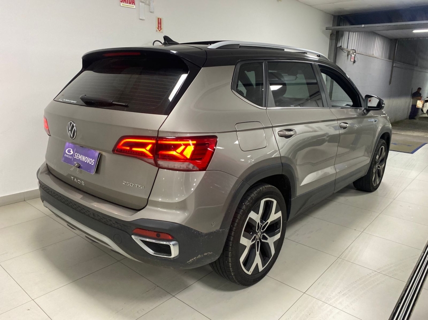 volkswagen taos 1.4 250 tsi total flex highline automatico 5p 2024