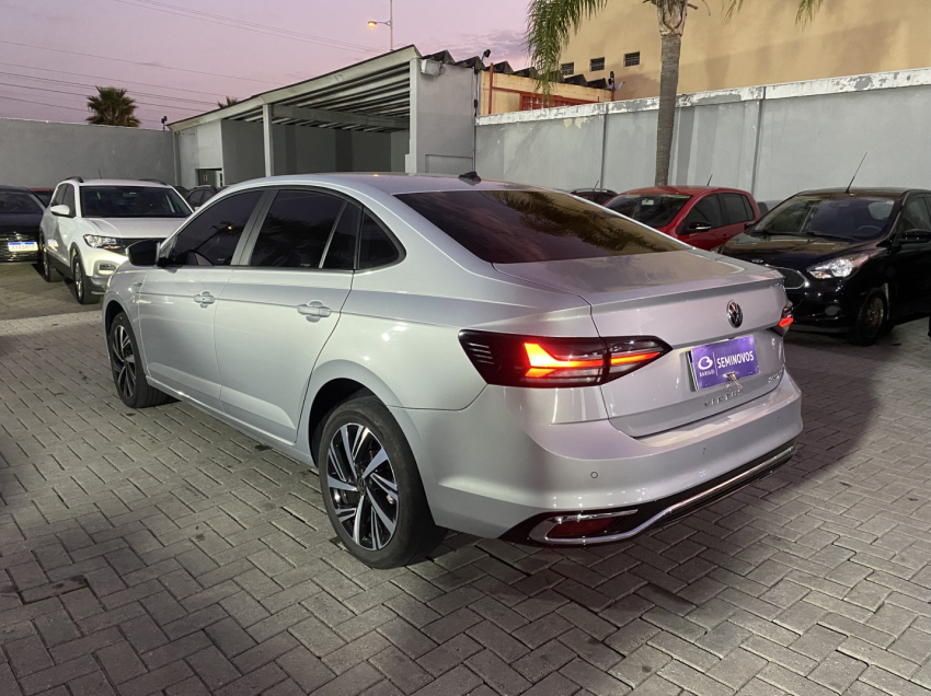 volkswagen virtus 1.0 200 tsi highline automatico flex 5p 2025