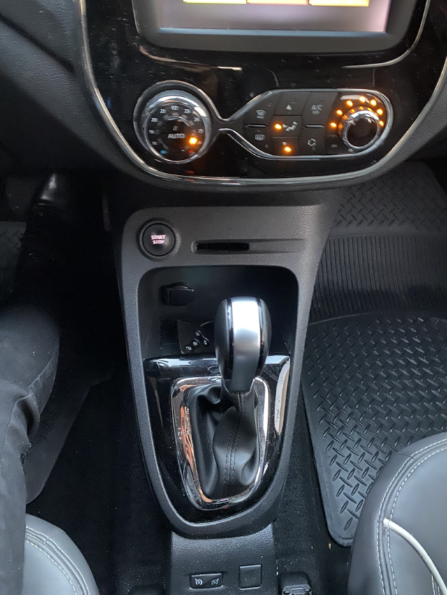 renault captur 1.6 16v sce flex intense x-tronic 5p automatico 2019