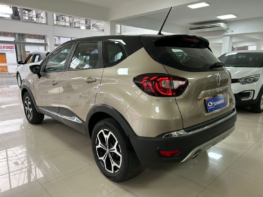 renault captur 1.3 tce flex iconic x-tronic 4p automatico 2022