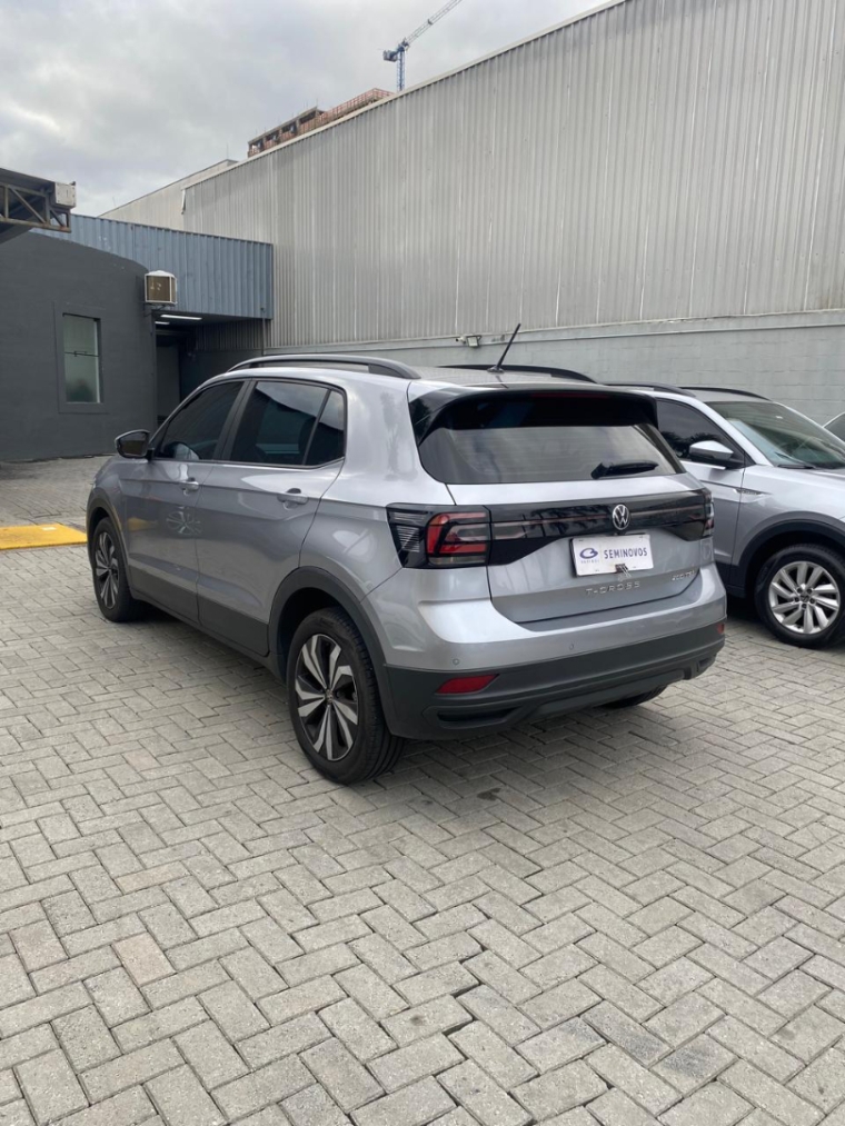 volkswagen t-cross 1.0 200 tsi total flex automatico 5p 2024