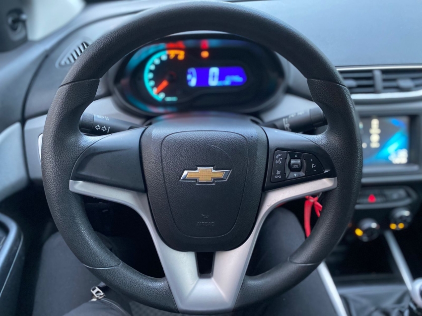 chevrolet onix 1.0 mpfi lt 8v flex 4p manual 5p 2017