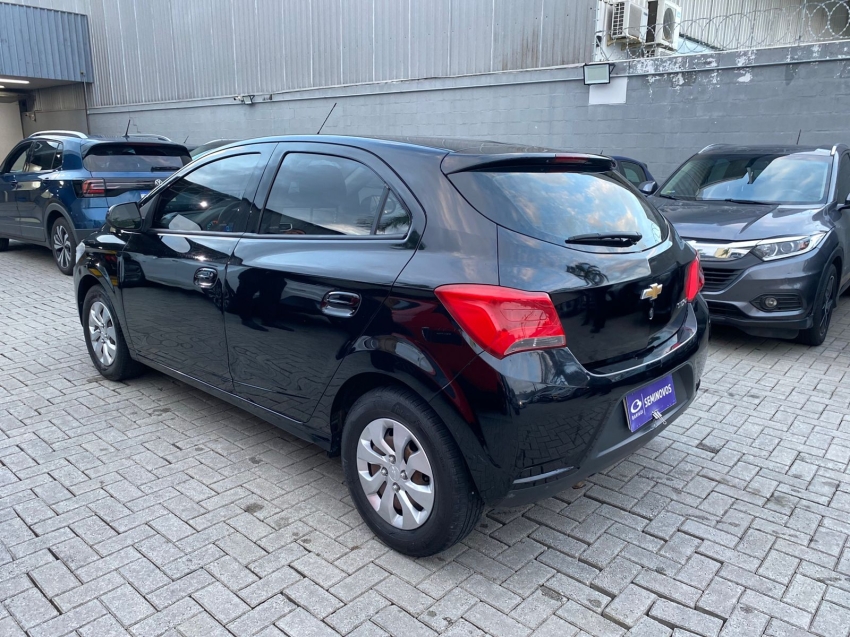 chevrolet onix 1.0 mpfi lt 8v flex 4p manual 5p 2017