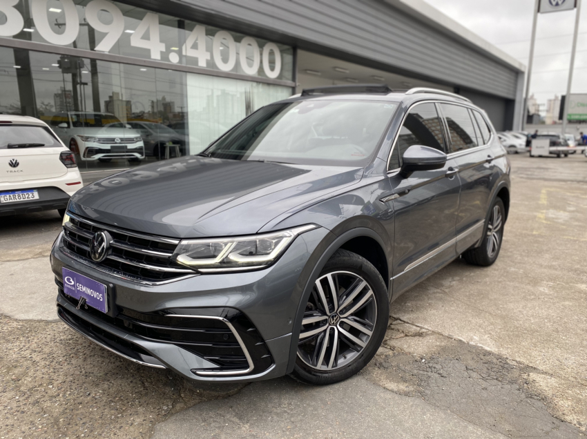 volkswagen tiguan 2.0 300 tsi gasolina allspace r-line automatico flex 5p 2024