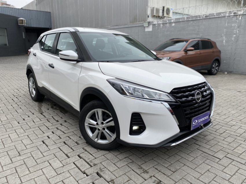 nissan kicks 1.6 16v flexstart active xtronic flex 5p automatico 2024