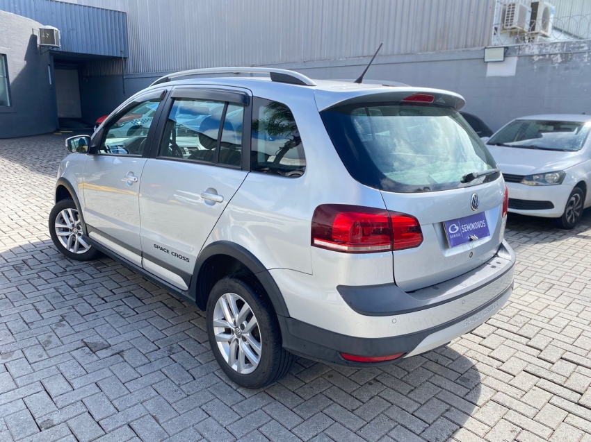 volkswagen space cross 1.6 msi 16v flex 4p manual 5p 2016