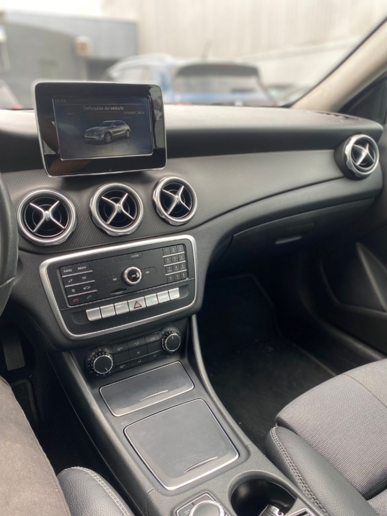 mercedes-benz gla 200 1.6 cgi flex style 7g-dct 5p automatico 2018