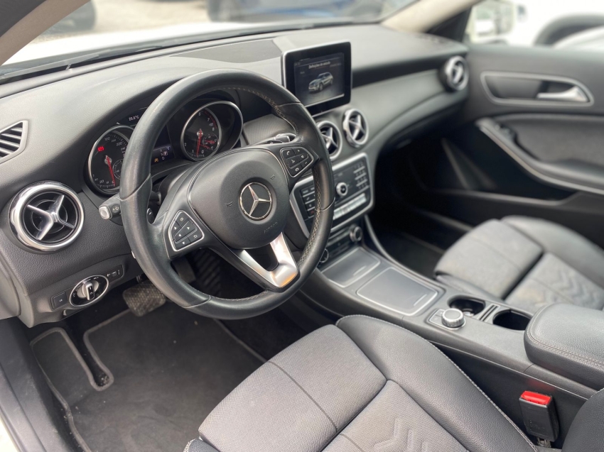 mercedes-benz gla 200 1.6 cgi flex style 7g-dct 5p automatico 2018