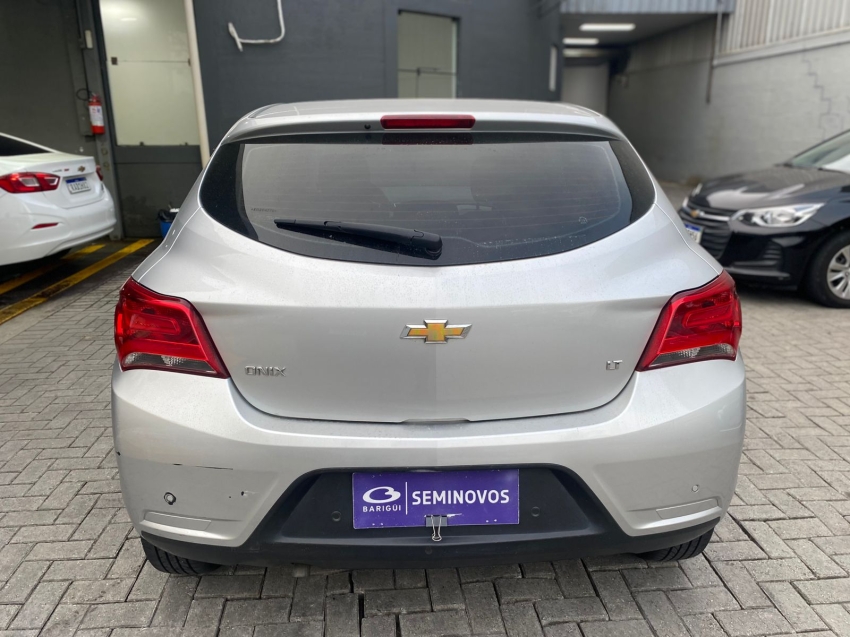chevrolet onix 1.0 mpfi lt 8v flex 4p manual 5p 2019