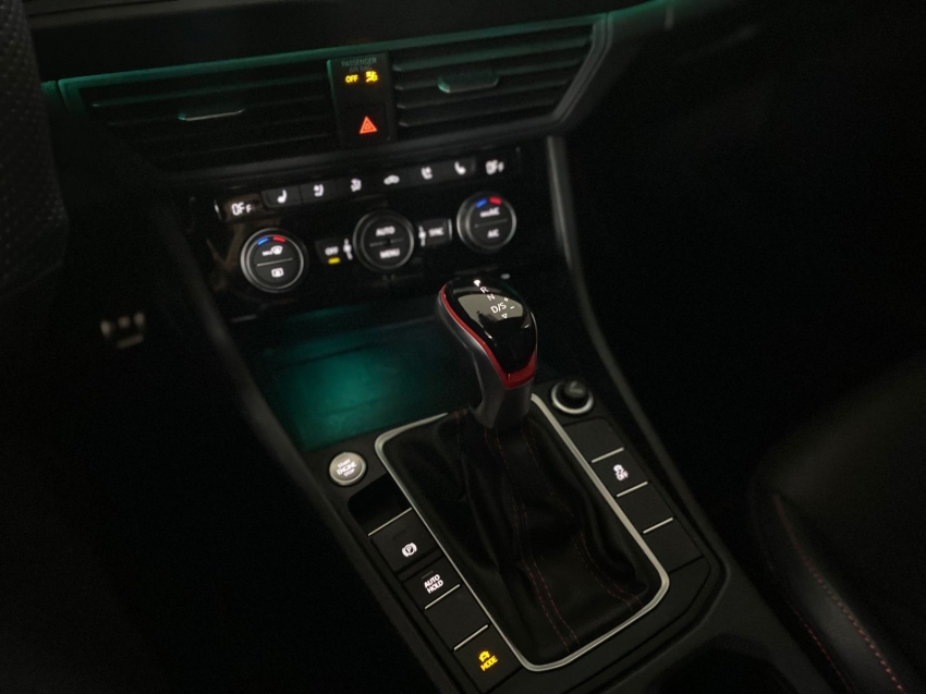 volkswagen jetta 2.0 350 tsi gasolina gli dsg 5p automatico 202414