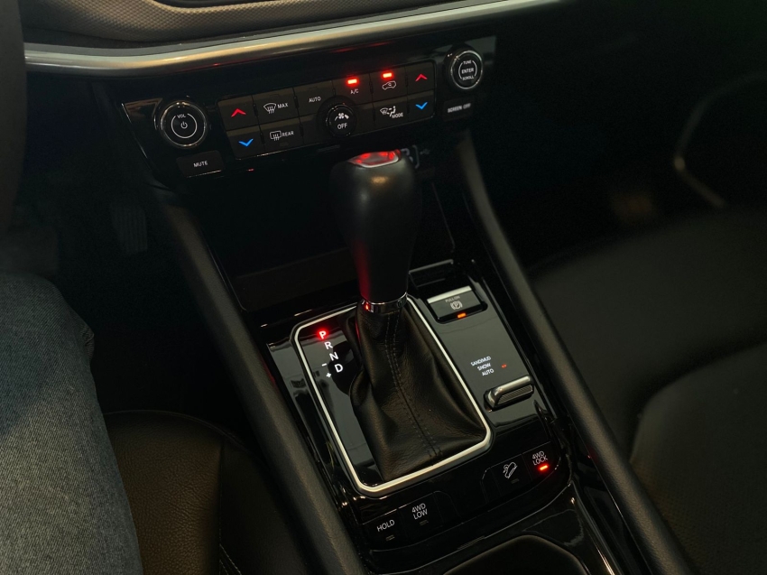 jeep compass 1.3 t270 turbo flex longitude at6 2.0 diesel 5p automatico 202411