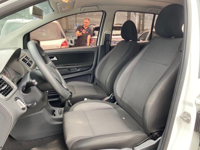 volkswagen fox 1.6 msi total flex connect 4p manual 5p 20204