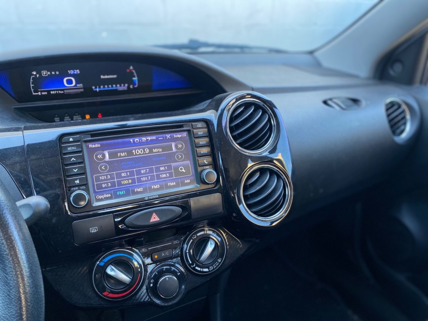 toyota etios 1.5 platinum 16v flex 4p automatico 5p 20189