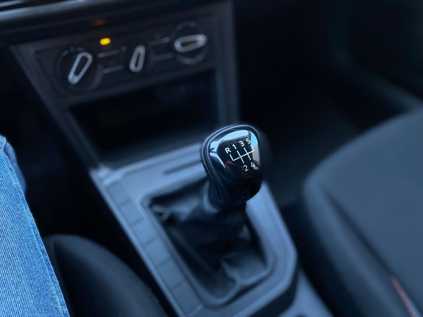 volkswagen polo 1.0 mpi track manual flex 5p 20258