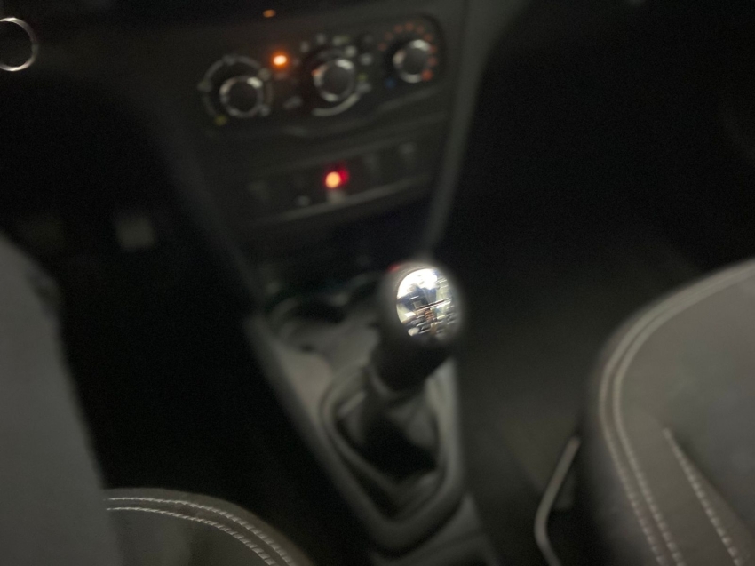 renault logan 1.0 12v sce flex zen manual 5p 202211