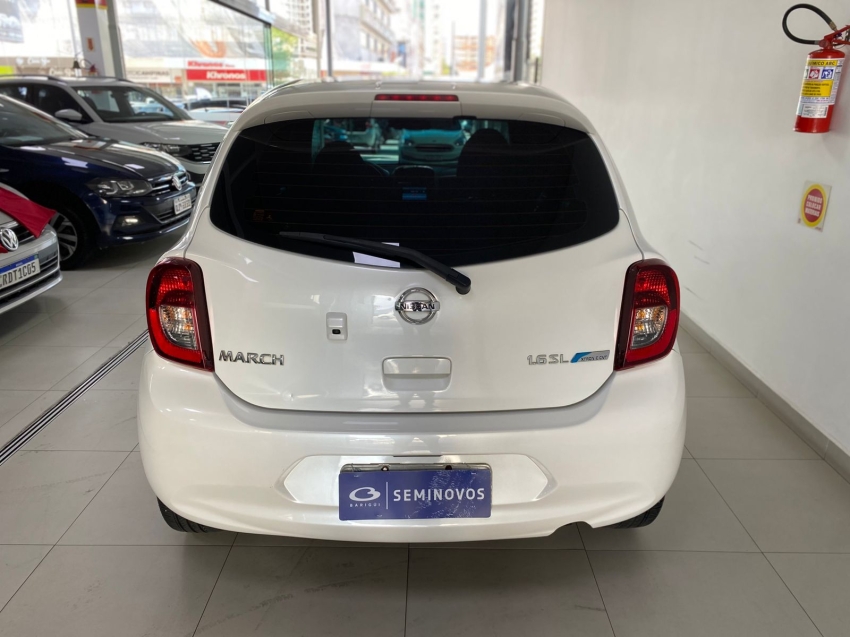 nissan march 1.6 sl 16v flex 4p xtronic 5p automatico 20174