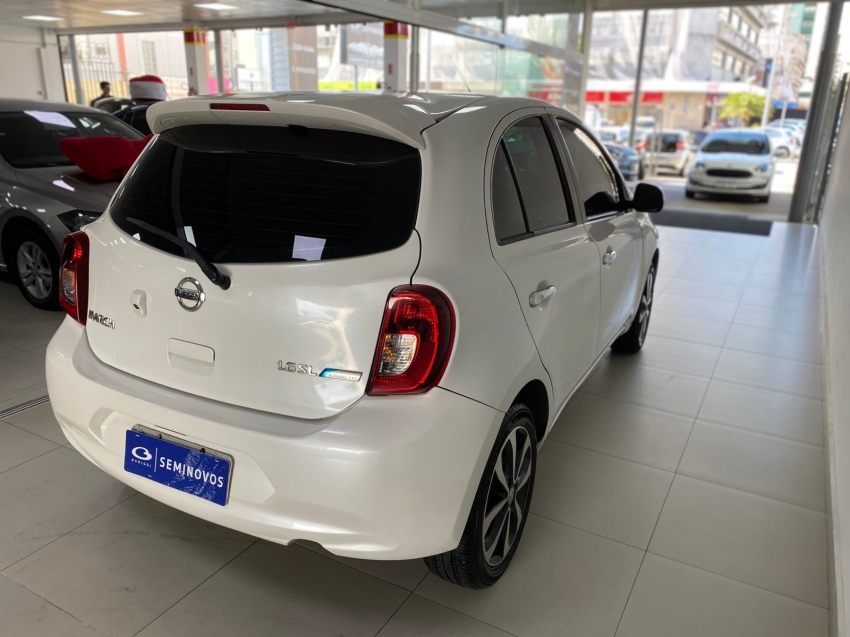 nissan march 1.6 sl 16v flex 4p xtronic 5p automatico 20175
