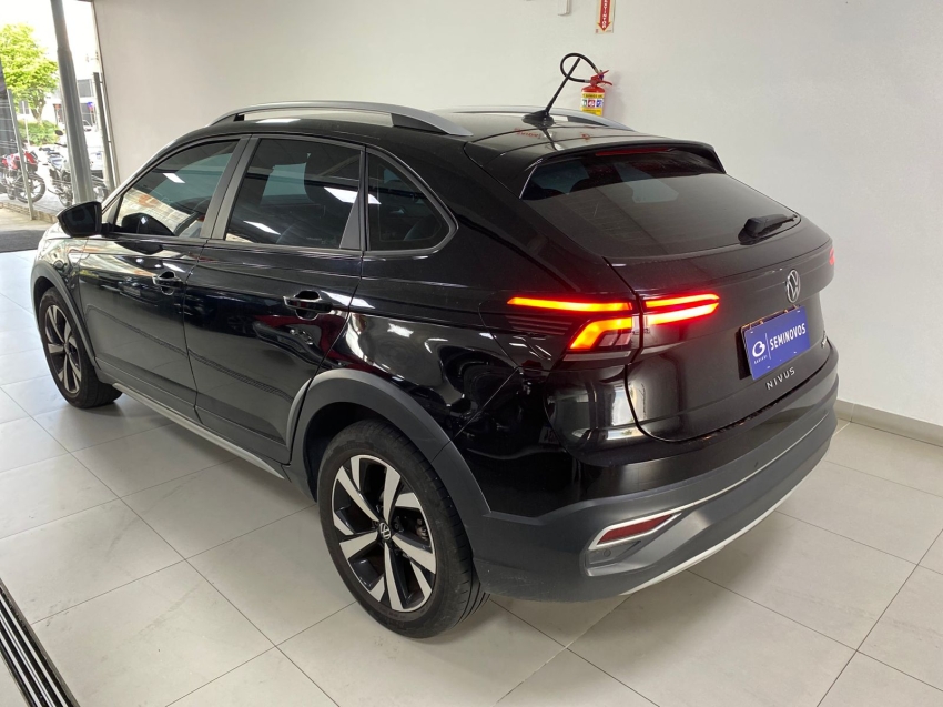 volkswagen nivus 1.0 200 tsi total flex highline automatico 5p 20233