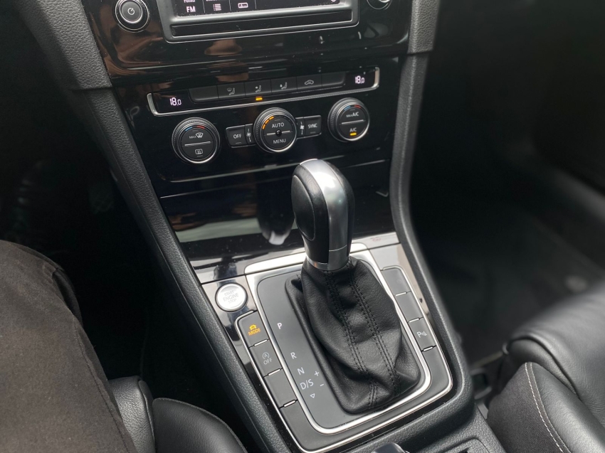 volkswagen golf 1.4 tsi highline 16v total flex 4p tiptronic 5p automatico 201713