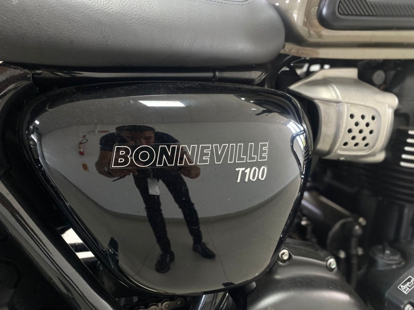 triumph bonneville bobber 1200 flex 20245