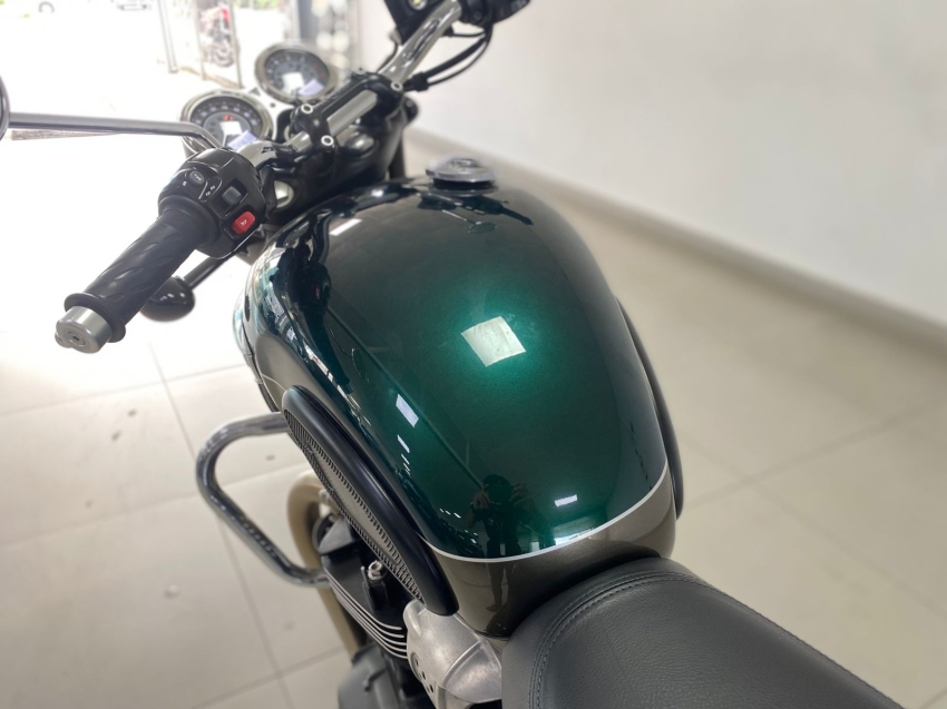 triumph bonneville bobber 1200 flex 20241