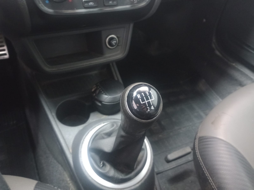 volkswagen saveiro 1.6 cross cd 16v flex 2p manual 3p 20168