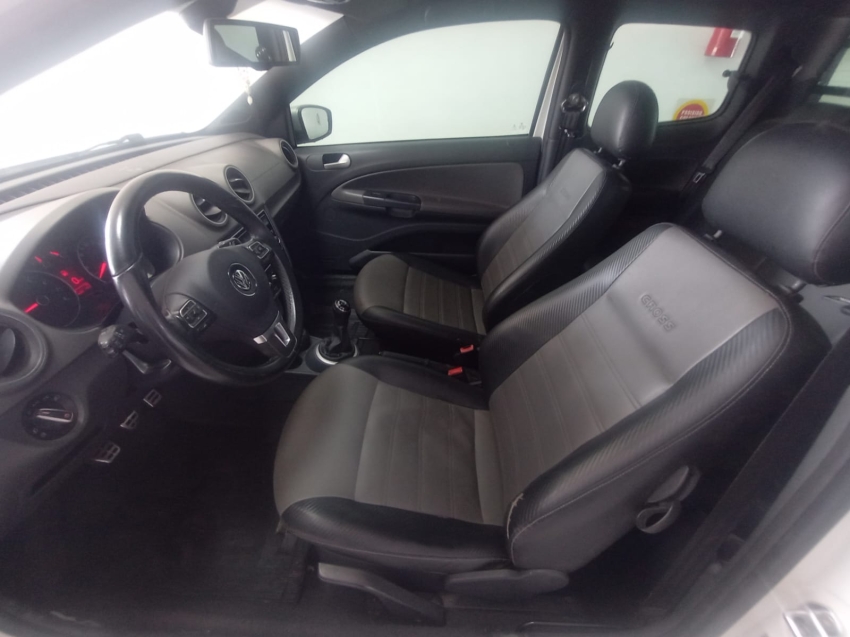 volkswagen saveiro 1.6 cross cd 16v flex 2p manual 3p 20167