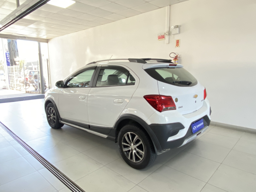 chevrolet onix 1.4 mpfi activ 8v flex 4p manual 1.0 5p 20183