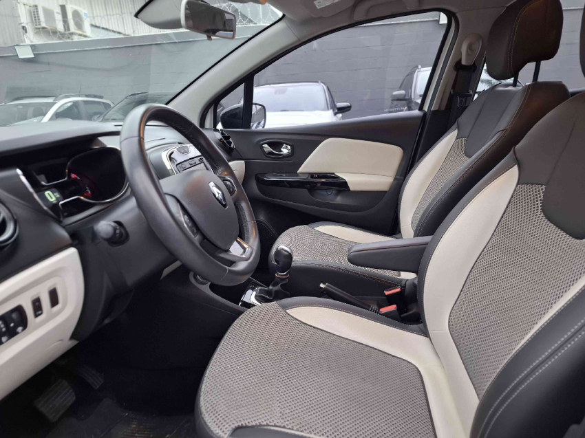 renault captur 1.6 16v sce flex intense x-tronic 5p automatico 20197