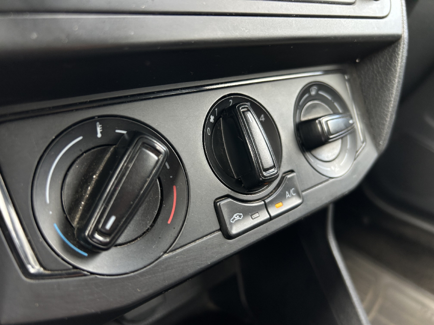 volkswagen voyage 1.0 12v mpi totalflex 4p manual flex 202314