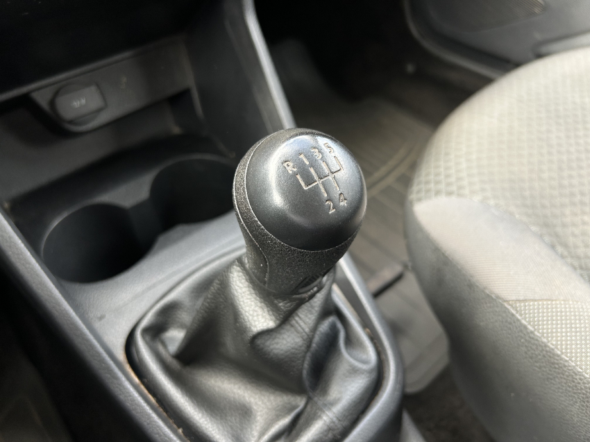 volkswagen voyage 1.0 12v mpi totalflex 4p manual flex 202315