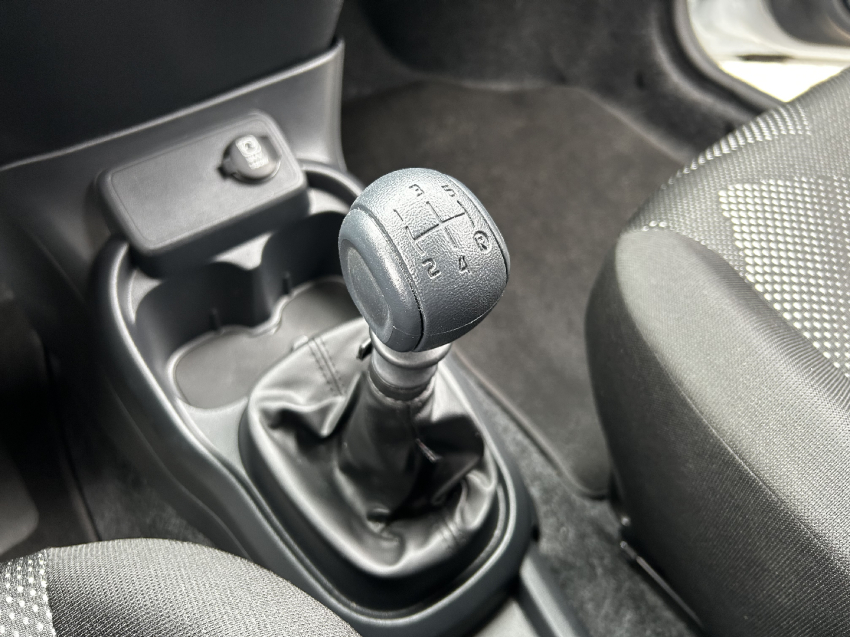 fiat mobi 1.0 firefly flex like. manual 2025