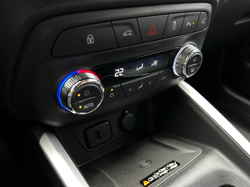 chevrolet onix 1.0 turbo flex plus premier automatico 2025