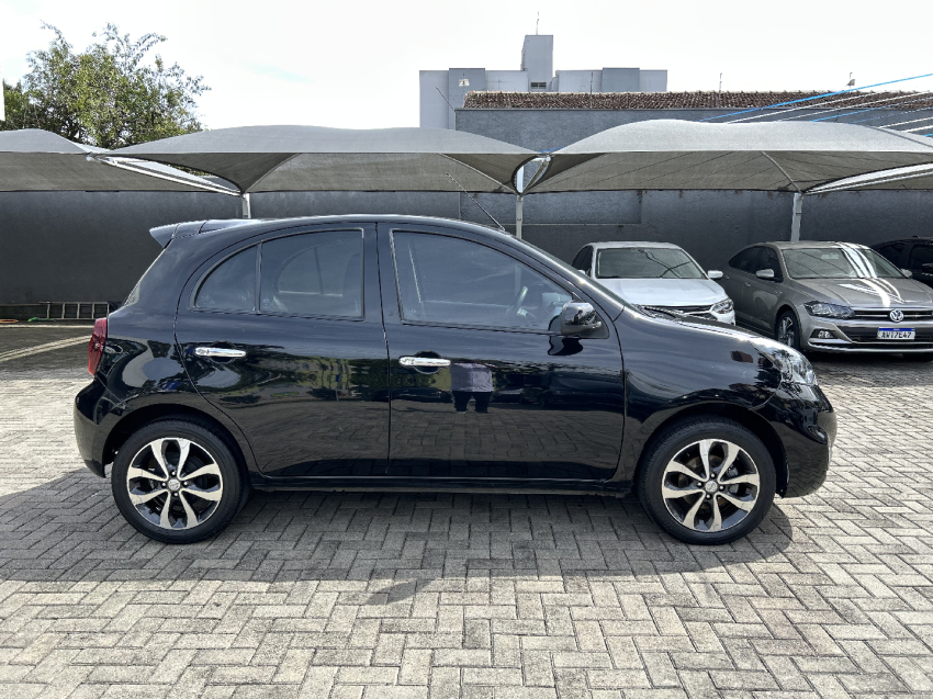 nissan march 1.6 sl 16v flex 4p manual 2017