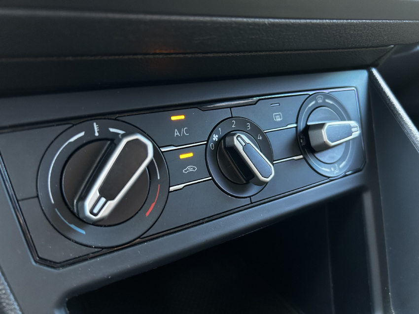 volkswagen polo 1.0 mpi total flex manual 2020