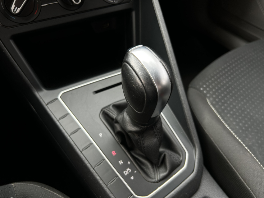 volkswagen virtus 1.0 200 tsi comfortline automatico 2022